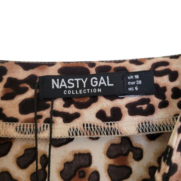 Nasty Gal Leopard Cropped Blouse - Picture 10 of 12